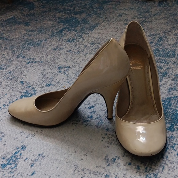 Authentic Burberry heels patent leather size 38 - Picture 6 of 11